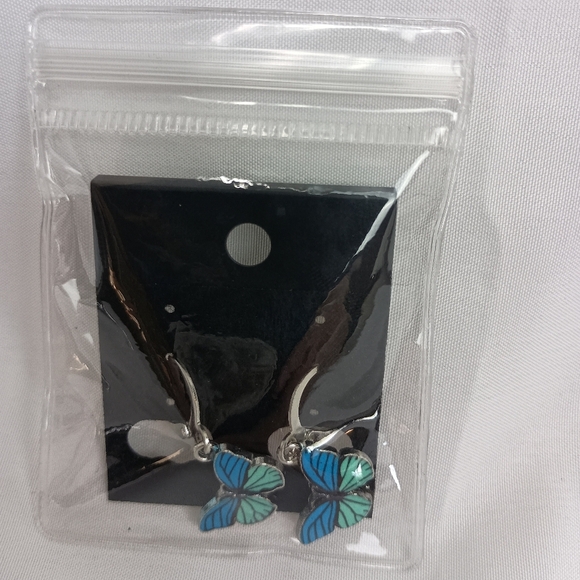 2/30$ Or 3/$35 Dainty Blue and Green Butterfly Snapback Summer Earrings-(#0168) - Picture 2 of 3